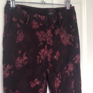 Floral slim maroon ankle pant size 0